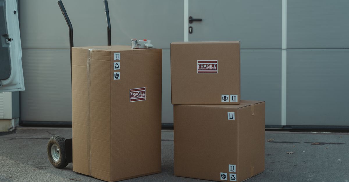 Aramex package tracking